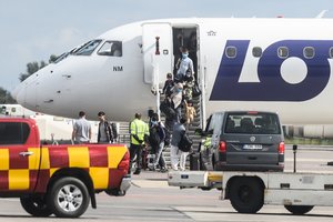 Lietuva pasiruošusi priimti dar iki 30 afganistaniečių