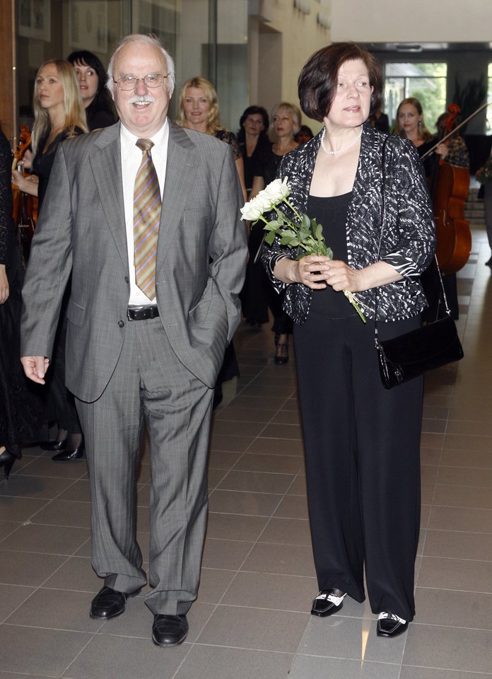  B.Kutavičius su žmona Dalia, 2011 m.<br>lrytas.lt archyvo nuotr.
