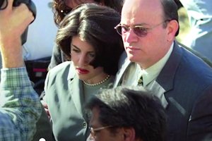 Monicos Lewinsky dokumentiniame filme – patyčias patyrę žmonės