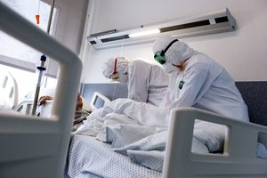 Slaugytoja meldžiasi už save ir skiepytis nenorinčius: „Tėvų žudikai, kurių už netyčinę žmogžudystę nenuteis“