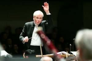 Dirigentas G. Rinkevičius: keičiant mašinas sudegė labai daug mano koncertų honorarų