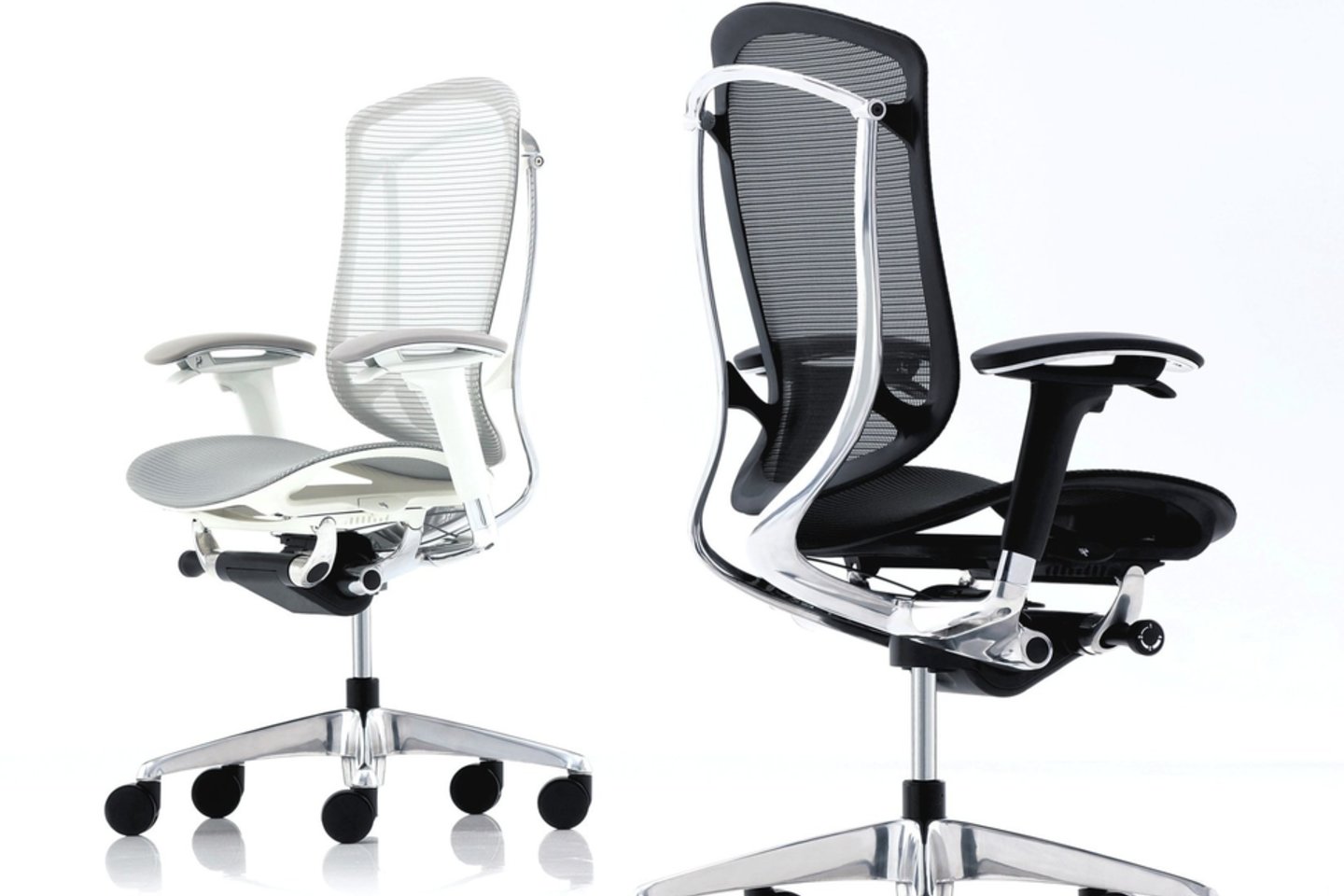 Keturženkle suma įvertintas biuro kėdes „Contessa“ Japonijos biuro baldų kompanija „Okamura Corporation“ pristatė dar 2002-aisiais, o sulaukus pasaulinio pripažinimo sukurta ir naujausia jos versija.