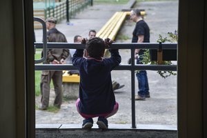 Pateikė daugiau detalių apie nelaimę Rukloje: negyvą kūdikį pagimdžiusi moteris atsisakė pagalbos, bandė pabėgti