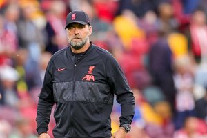 „Liverpool“ treneris J. Kloppas kirto atsisakantiems COVID-19 vakcinų: tai lyg vairuoti girtam