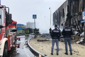 Milane nukritus nedideliam lėktuvui, žuvo visi aštuoni juo skridusieji