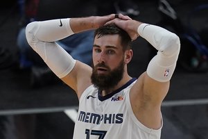 J. Valančiūno debiuto „Pelicans“ ekipoje teks palaukti: lietuvį sustabdė patirta trauma