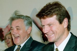 Alvydas Sadeckas. „Iš kriminalisto gyvenimo“: kelionė į Afganistaną su R. Paksu ir neeilinis skrydis su V. Adamkumi