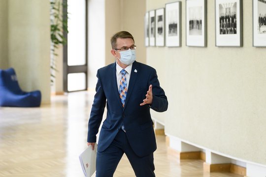 Po SAM sukrėtusio skandalo – M. Lapinsko palyginimas: A. Dulkiui čia buvo ne virusas, o tik peršalimas