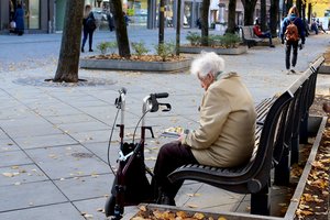 Dalis senjorų dėl per mažų pensijų kreipiasi į teismą: priverčia „Sodros“ paskaičiavimai