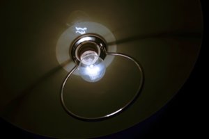 Elektros kainos nesustoja augti: rugsėjį pakilo net 41 proc.