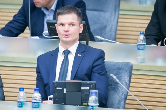 P. Saudargas dėl SAM kilusio skandalo A. Dulkio nekaltina: tikriausiai tai tiesiog komandos klaida