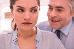 Vyrui teko pakikenti iš seksistinių juokelių, kol neišgirdo istorijų iš moterų lūpų