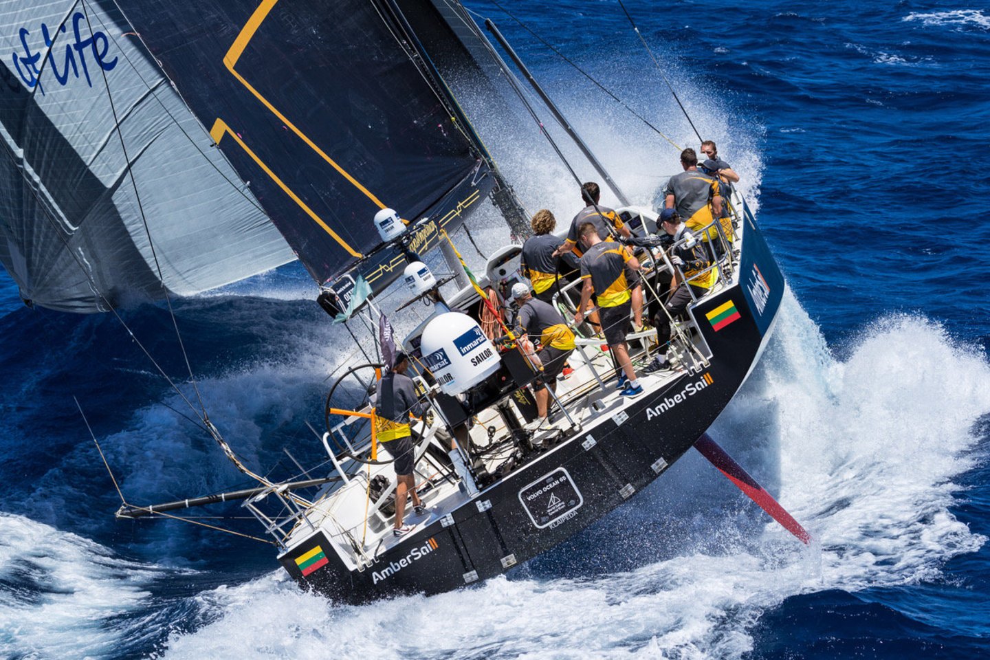 „Ambersail 2“ varžosi didžiųjų jachtų lenktynėse „Les Voiles de Saint Tropez“.<br> Ch.Jouany nuotr.