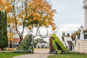 Ruduo Pakruojo dvarą pavertė stebukinga vieta