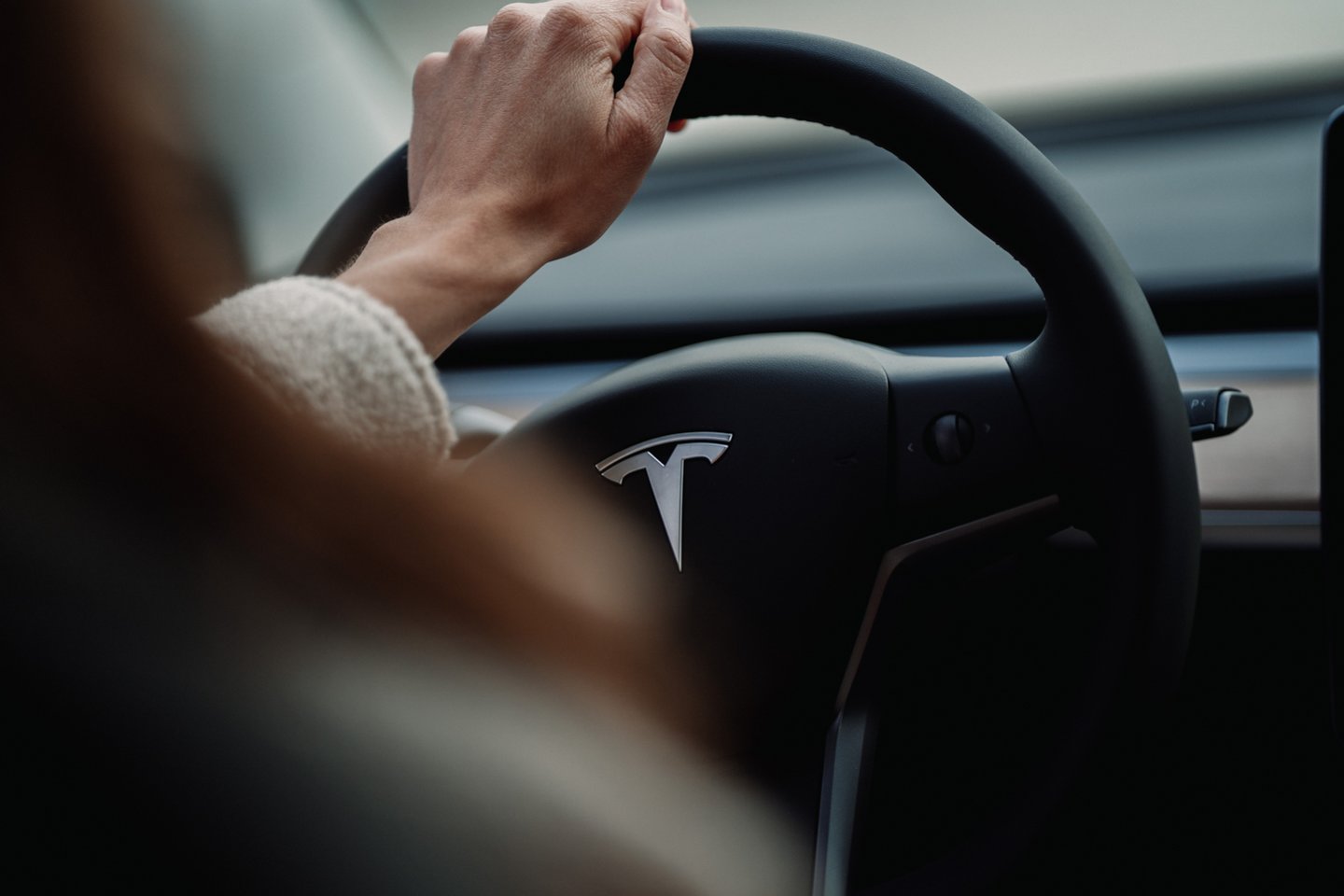 Elektromobilių gamintojos „Tesla“ vadovas Elonas Muskas ketvirtadienį investuotojams pranešė, kad įmonė perkelia savo būstinę iš Silicio slėnio į Teksasą.<br>www.unsplash.com nuotr.
