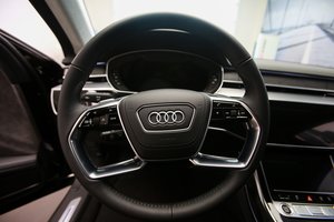 „Audi“ vadovas atskleidė, kada elektromobiliai kompanijai uždirbs tiek pat, kiek burzgiantys modeliai 