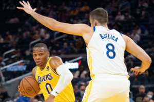 „Lakers“ gretose debiutavęs R. Westbrookas Los Andželo ekipos nuo pralaimėjimo neapsaugojo