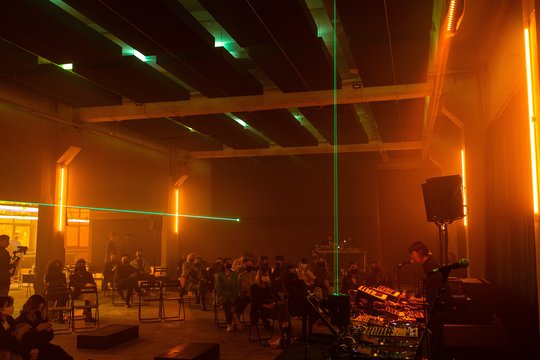 Netikėti garsiniai potyriai – naująjame Mariaus Aleksos ir Pauliaus Kilbausko muzikiniame projekte