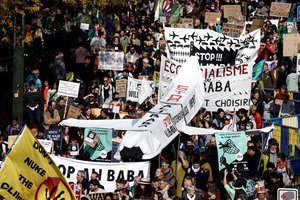 Briuselyje dešimtys tūkstančių protestuotojų dalyvavo proteste prieš klimato kaitą