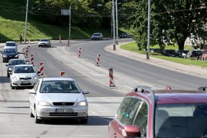 Vienoje Vilniaus gatvėje prasidės rekonstrukcija: mažės eismo juostų automobiliams, naikins posūkius į kairę
