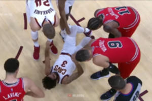 Klivlande – grubiai ant parketo perverstas R. Rubio ir nelengva lietuviškosios „Bulls“ pergalė