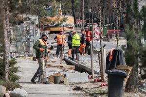Dėl remontuojamo svarbaus objekto spūstys Prienus pavertė didmiesčiu – kito pasirinkimo vairuotojai tiesiog neturi