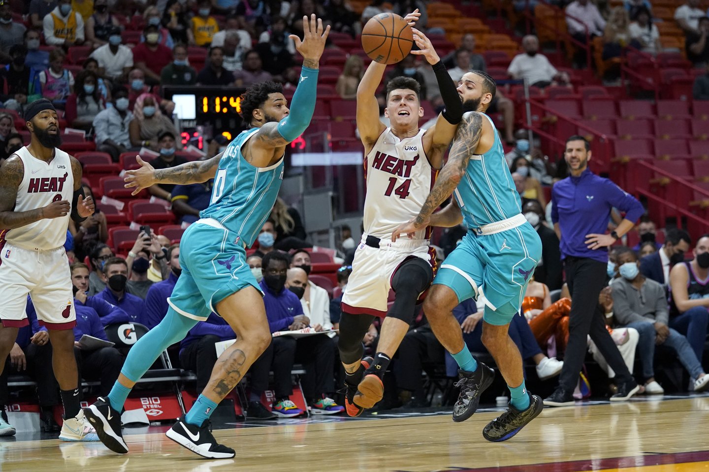  „Charlotte Hornets“ nusileido „Miami Heat“ ekipai.<br> AP/Scanpix nuotr.