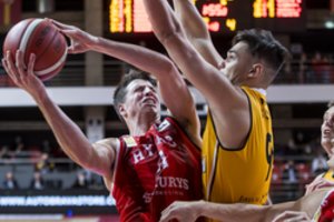 LKL žaidėjams sankcijos dėl nesportiško elgesio, teisėjas J. Laurinavičius suspenduotas