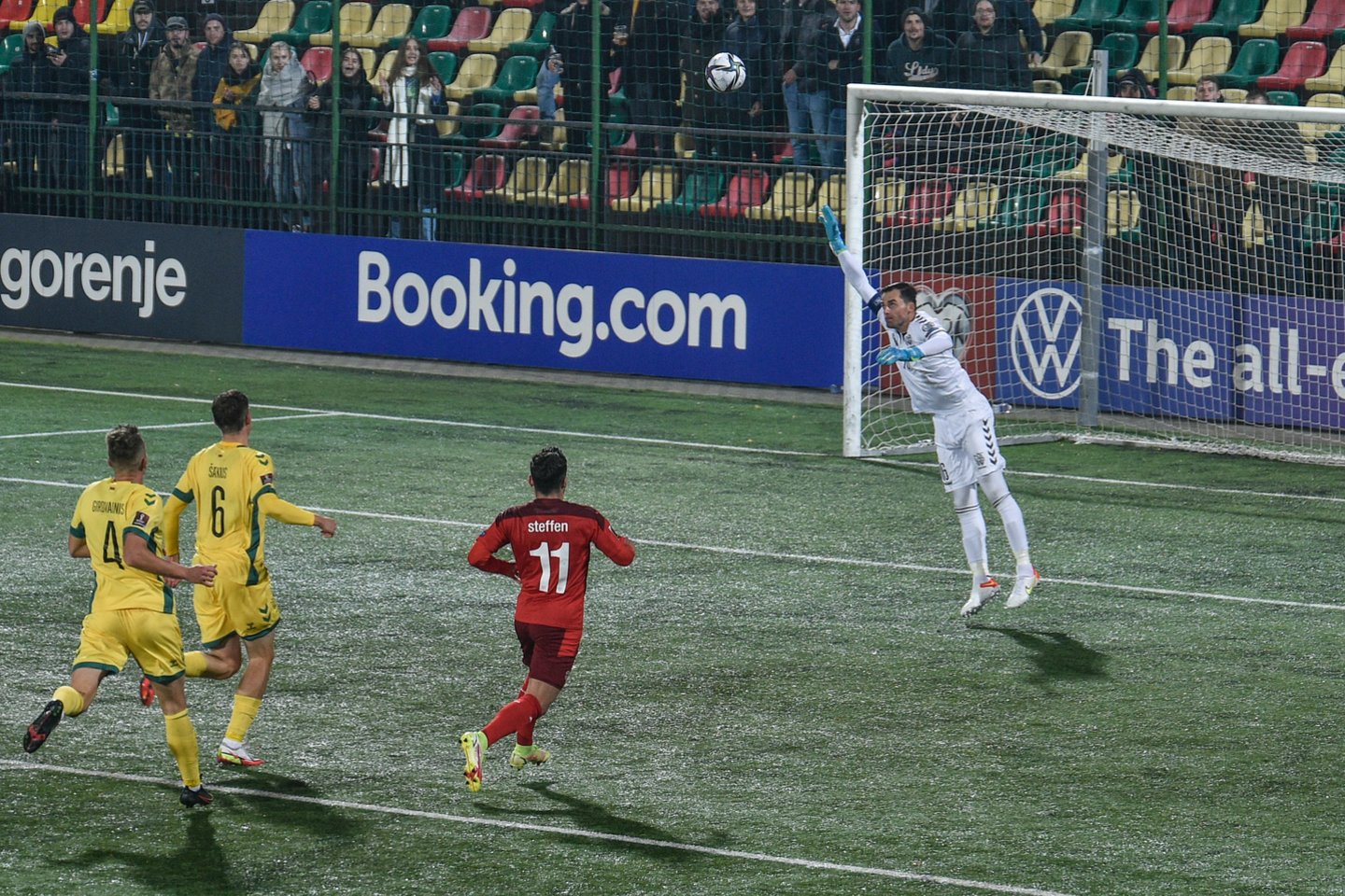 Lietuvos futbolo rinktinė žaidžia pasaulio čempionato atrankos mačą su<br> V.Ščiavinsko nuotr.