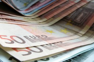 Sukčių sezonas tęsiasi: iš įmonės apgaule išviliota daugiau nei 10 tūkst. eurų, dvi moterys prarado apie 6 tūks. eurų