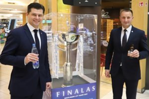 LFF taurė atvyko į Šiaulius: sugrįžo po šešerių metų pertraukos