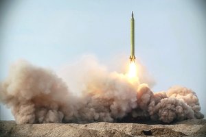 Rusijoje – palaikymas branduolinio ginklo turėjimui: būtinybę labiausiai įžvelgia vyresni žmonės