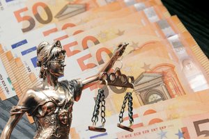 Demaskavo avariją suvaidinusius vyrus – apgavystę pastebėjo ekspertai: teks stoti prieš teismą