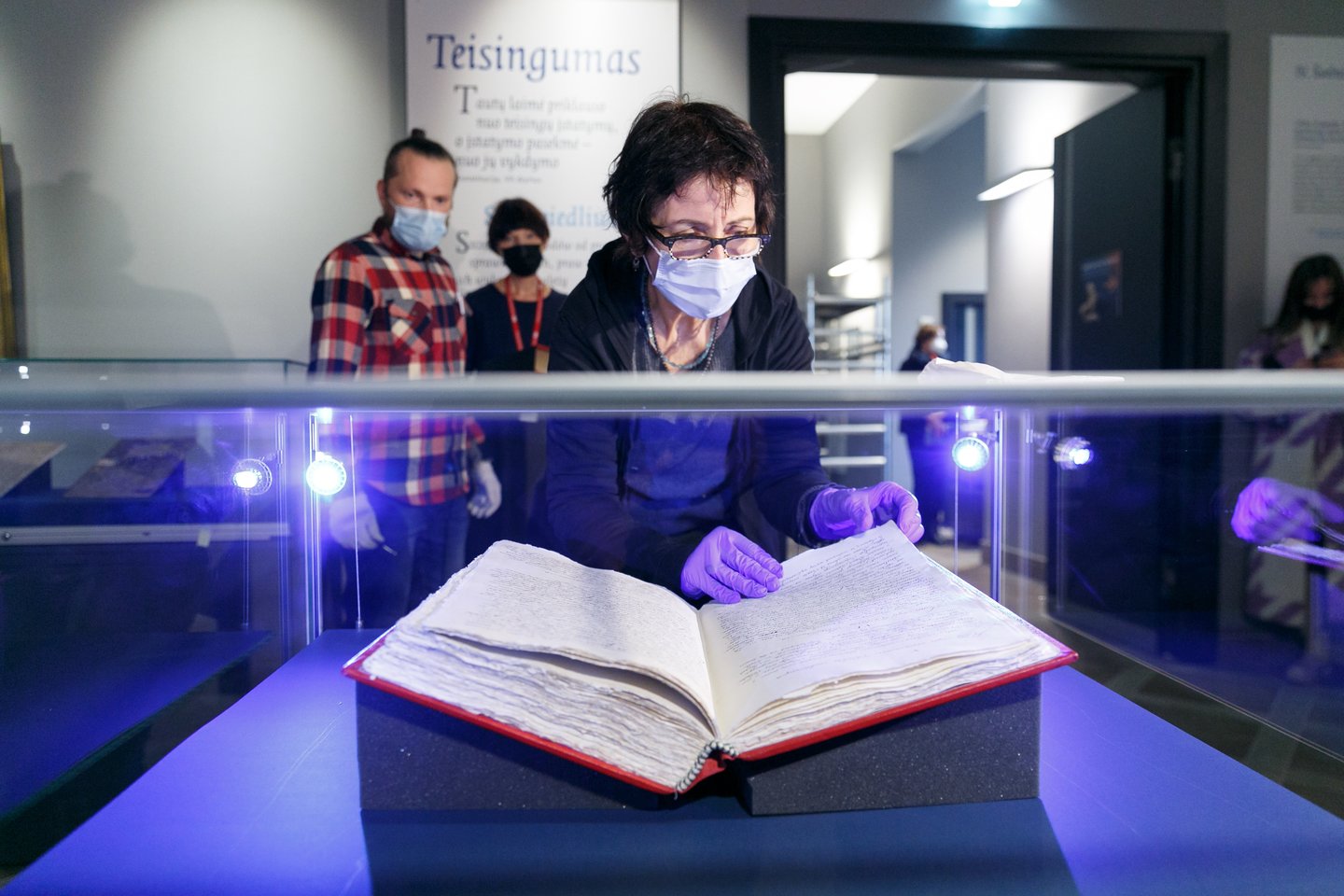 LDK valdovų rūmų muziejus pasitinka unikalų istorijos liudininką – Gegužės 3-iosios Konstituciją.<br>T.Bauro nuotr.