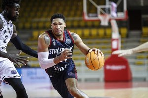 „Raptors“ atleido žaidėją, kuris domino „Žalgirį“