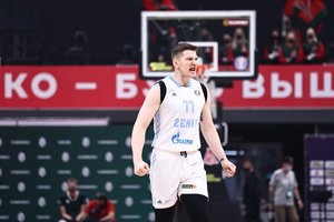 A. Gudaitis įsigudrino per 10 minučių gauti 5 pražangas, tačiau „Zenit“ ir be jo sutriuškino Krasnodarą