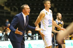 „Pieno žvaigždės“ iškovojo pirmąją pergalę LKL – ketvirtame kėlinyje surengė Prienuose šou