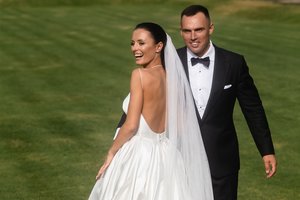 Sportininkas Darius Petrikauskas apie vedybinį gyvenimą: esame laimingi ir laukiame, kada aplankys gandrai