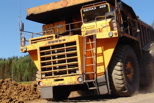 Baltarusijos MAZ, „Belaz“ ir „Belaeronavigacija“ teisme užginčijo ES sankcijas