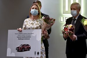 Olimpiečių apdovanojimas vyko be susirgusios LTOK prezidentės, L. Asadauskaitė dar nepamatė jai skirto automobilio