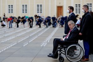 Čekijos Senato komitetas pripažino prezidentą M. Zemaną nepajėgiu eiti savo pareigas