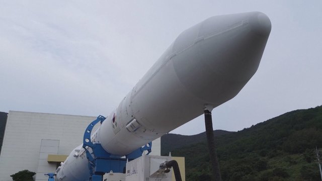 Reikšmingas žingsnis Pietų Korėjai: ruošiamasi paleisti pirmąją šalyje pagamintą raketą