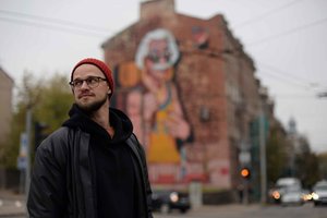 Albertą Einsteiną stoties rajone nupiešęs EttoJa: „Gatvės menu siekiu kurti naują istoriją“