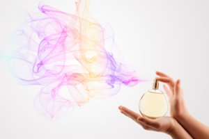 Įdomioji kvepalų istorija: nuo senovės Mesopotamijos iki Lietuvos kvapo