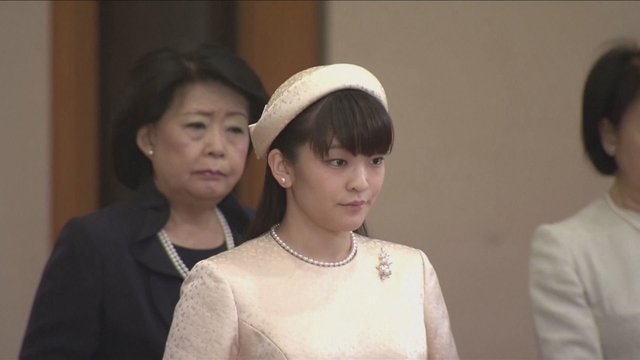 Japonijos princesė išteka už karališkojo titulo neturinčio advokato: atsisakė įprastos milijoninės išmokos