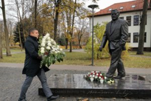 Koncerno „Achemos grupė“ įmonės mini 10-ąsias dr. Bronislovo Lubio mirties metines