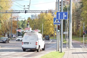 Imsis tirti, kurių sostinės gatvių asfalto danga nusidėvėjusi labiausiai: pasitelks specialų įrenginį