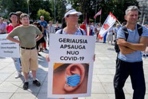 Mečys Laurinkus. Kodėl dėl antivakserių, kad ir kiek jų būtų, turi kentėti visa visuomenė?