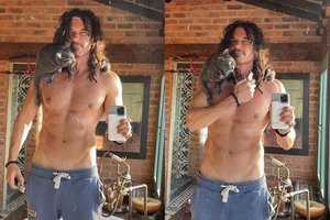 50-ies „Laukinukės“ žvaigždė Mario Cimarro parodė ištreniruotą kūną