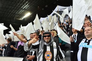 „Newcastle United“ pardavimas išgąsdino kitus „Premier“ lygos klubų savininkus: keičia taisykles